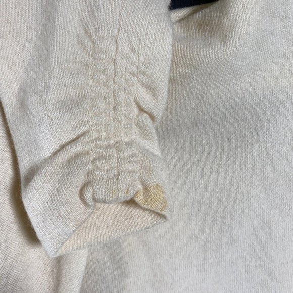 Vintage Norma Walters Ivory Cashmere Sweater 12 - Picture 10 of 10